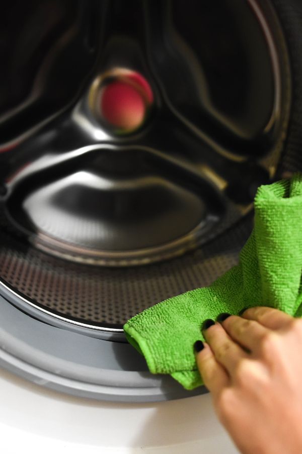 Sudan respekt akavet Rengøring af vaskemaskine (Fagmandens 7 Bedste Tips)
